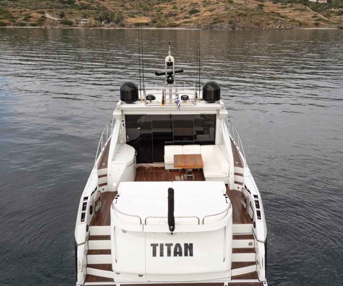 yachtImage_ext_1056_29109