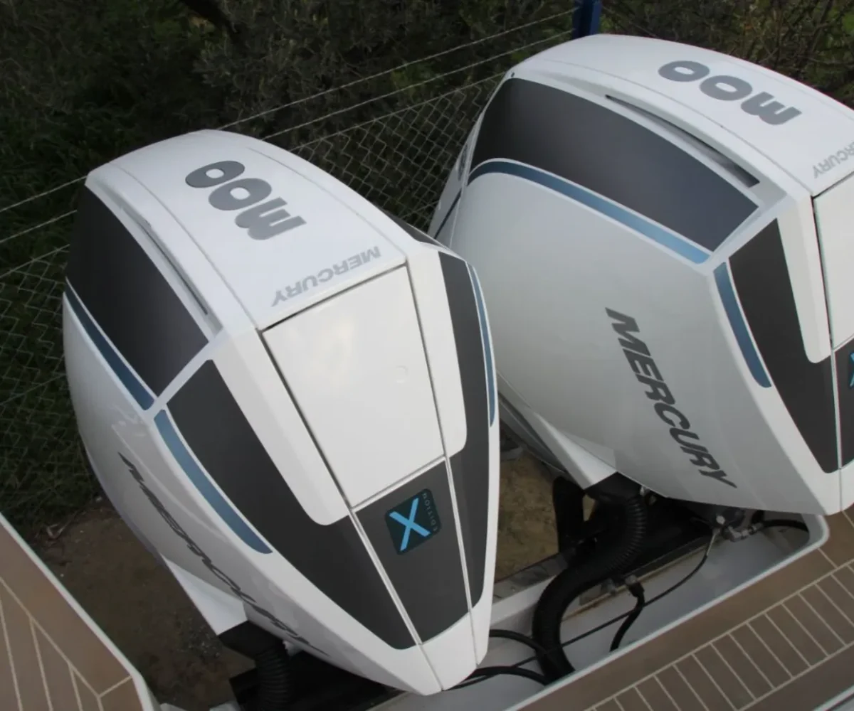 yachtImage_ext_1067_30516