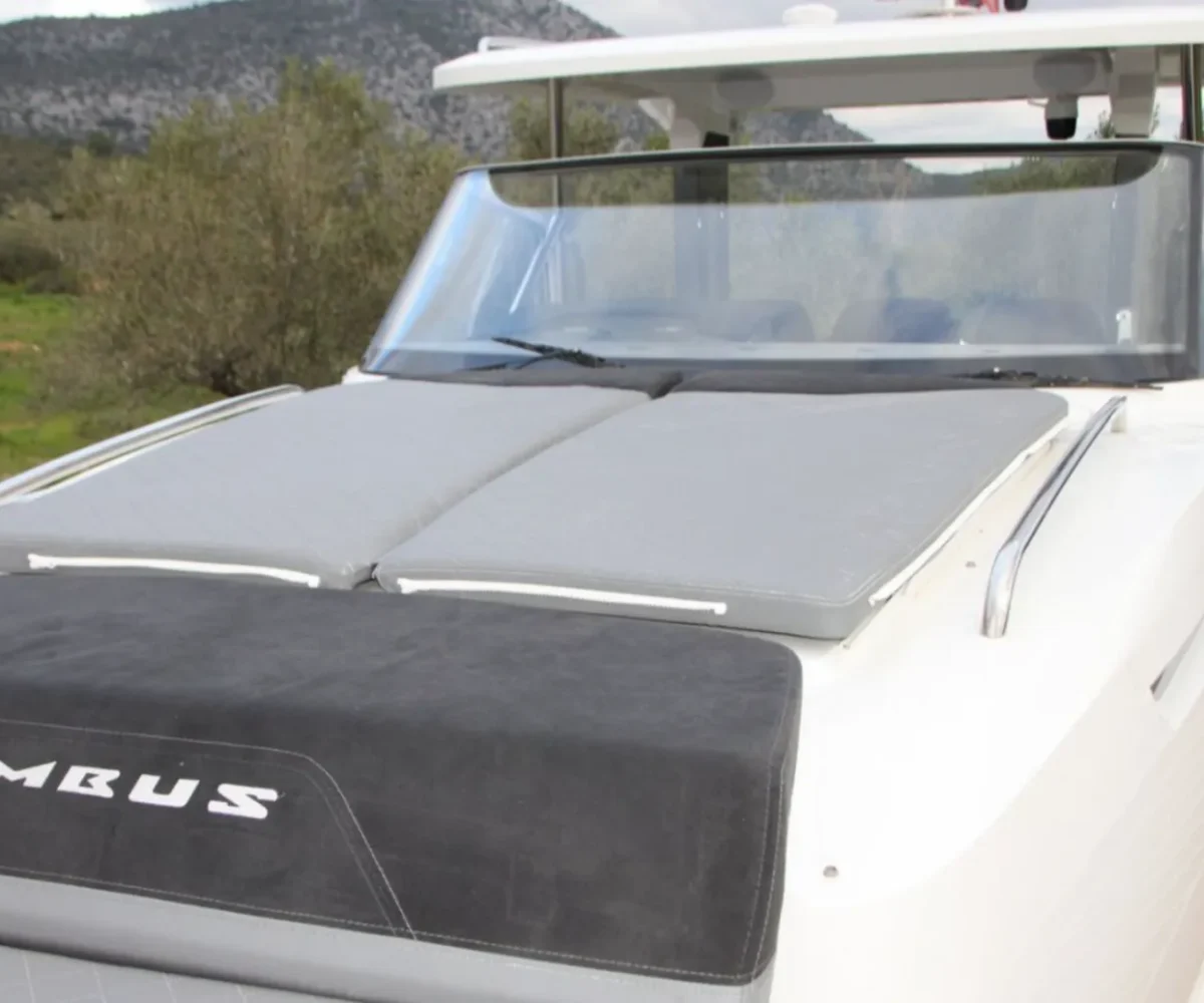 yachtImage_ext_1067_30539