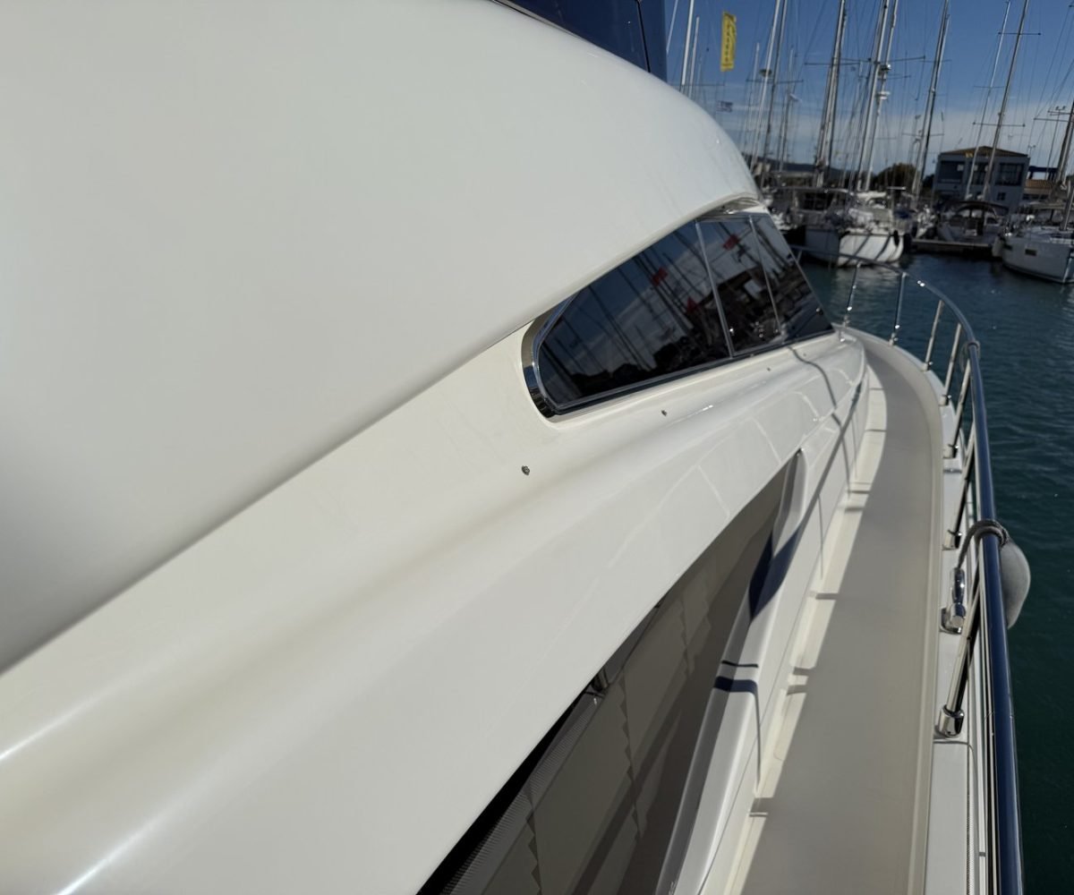 yachtImage_ext_1080_29642