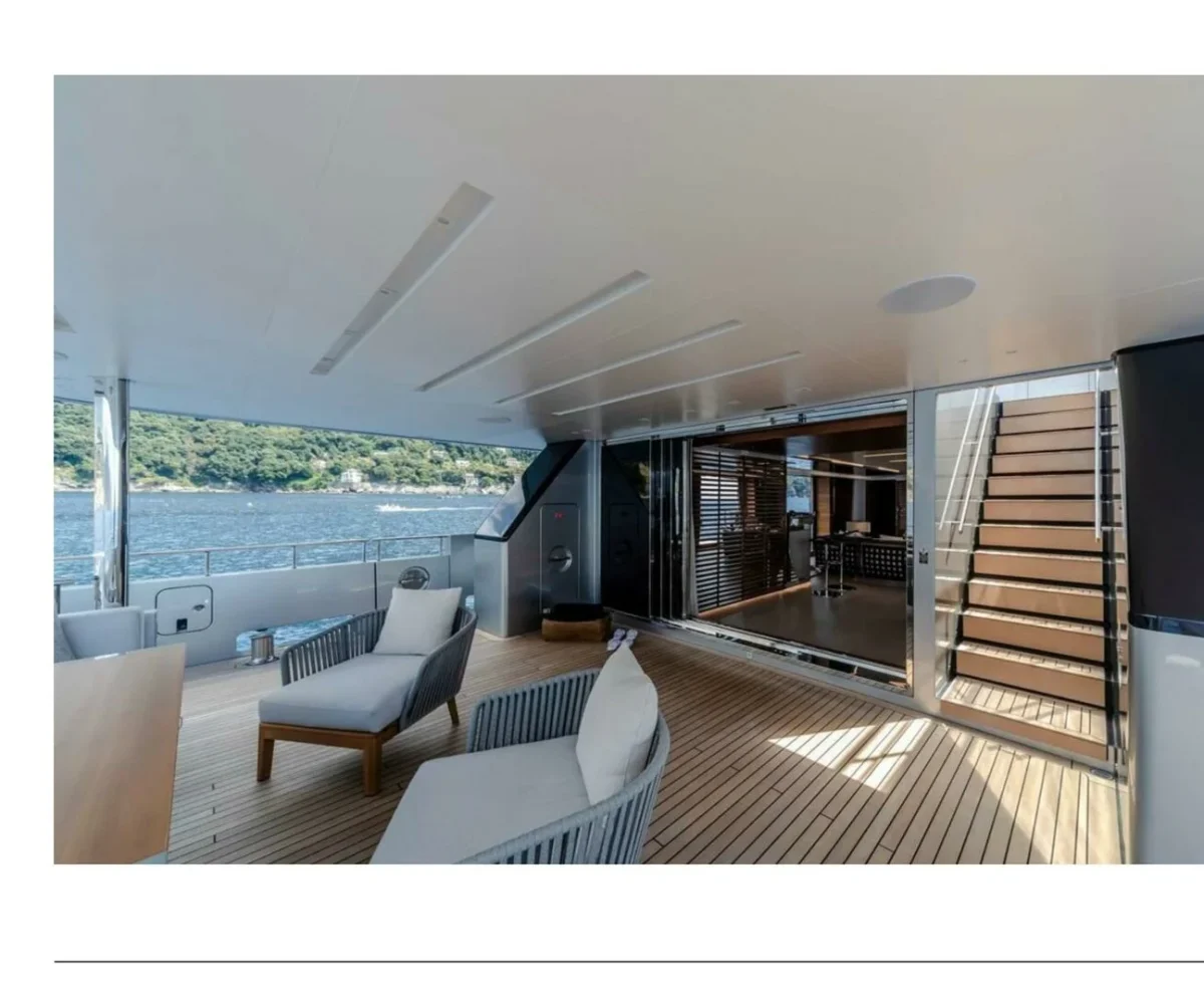 yachtImage_ext_769_18349