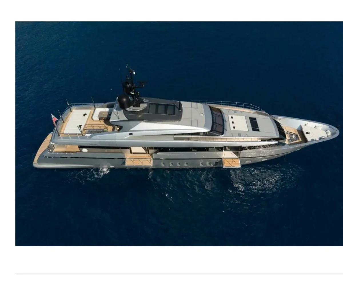 yachtImage_ext_769_18355