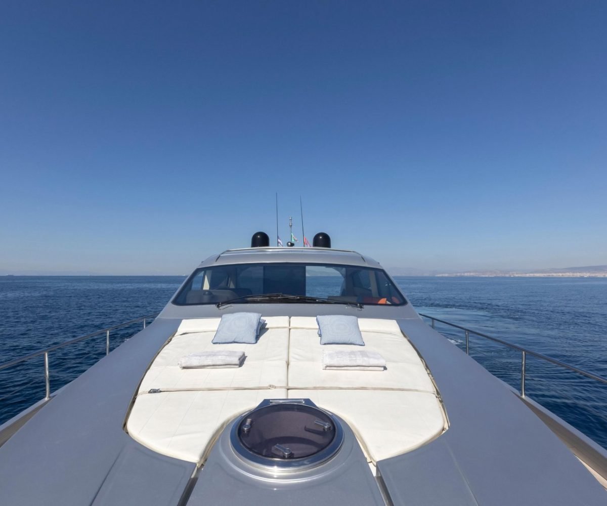 yachtImage_ext_865_24366