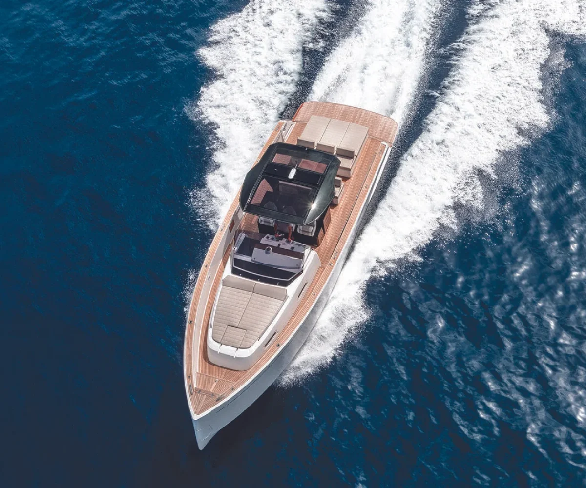 yachtImage_ext_963_24909-e1737717330534