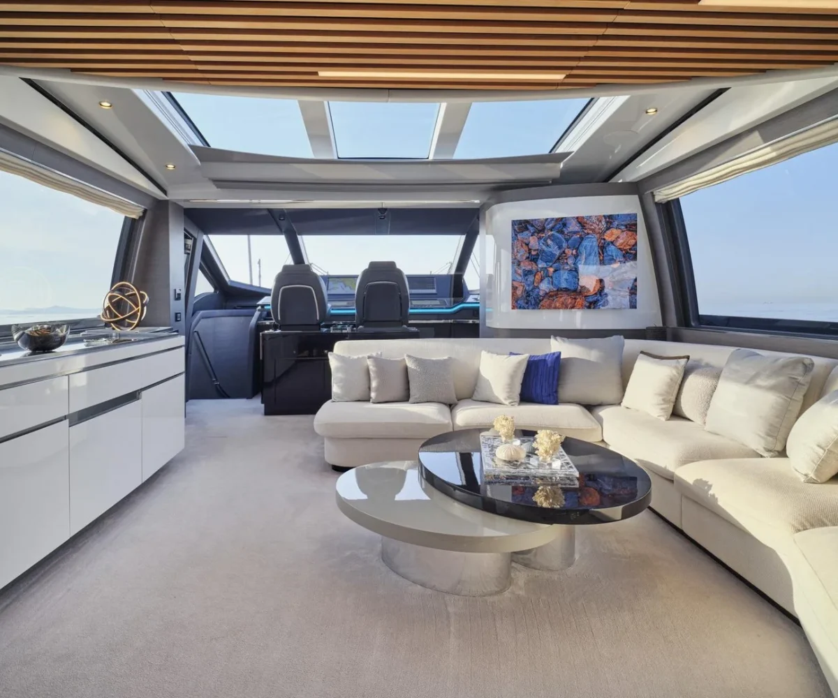 yachtImage_int_1051_27901