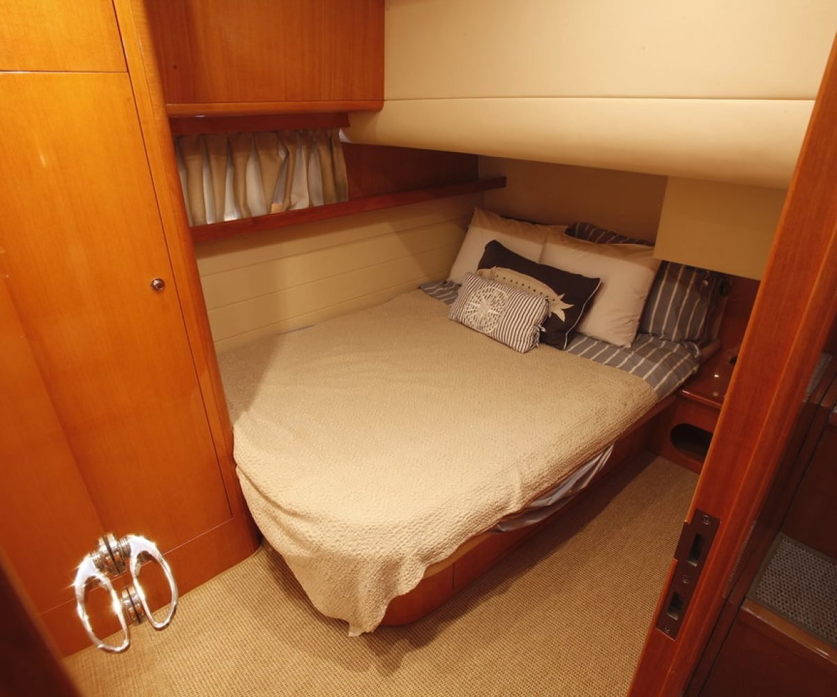 yachtImage_int_71_10526