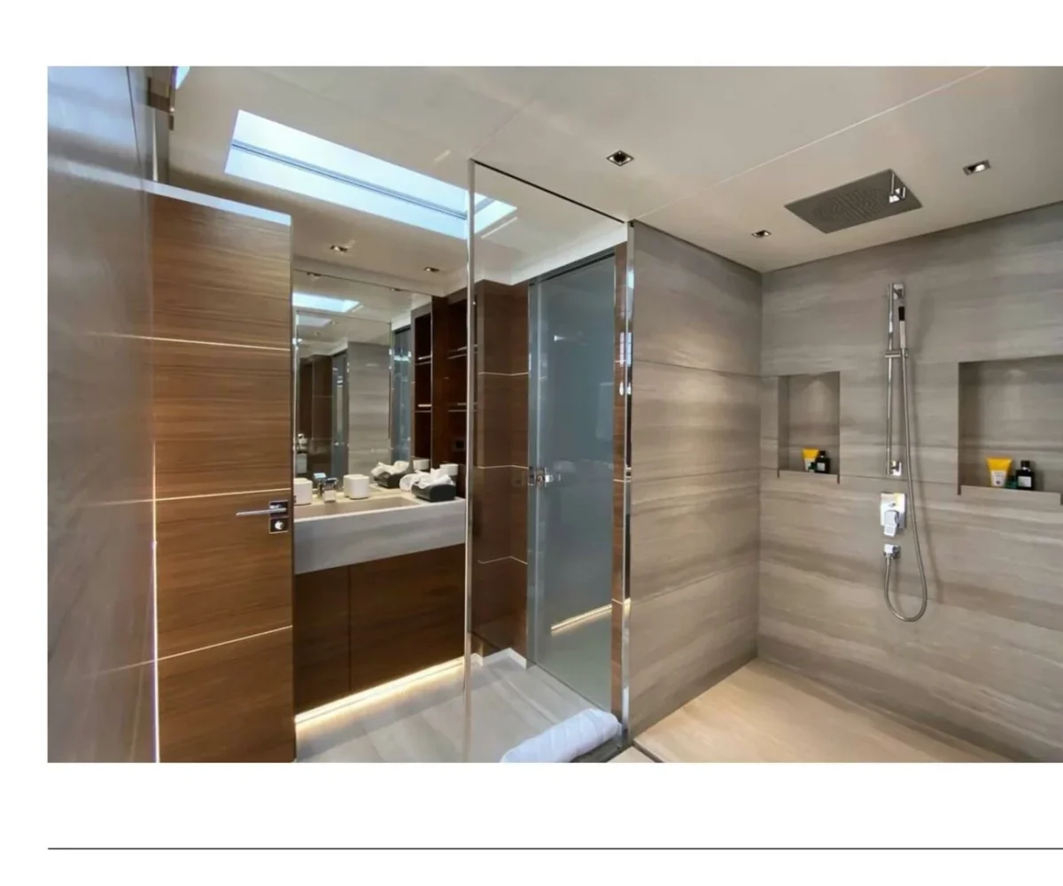 yachtImage_int_769_18366