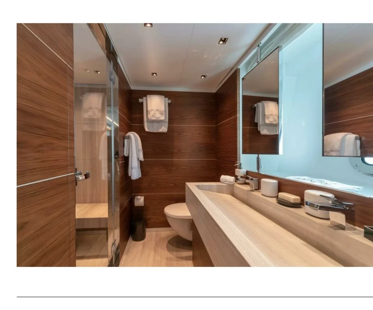 yachtImage_int_769_18373