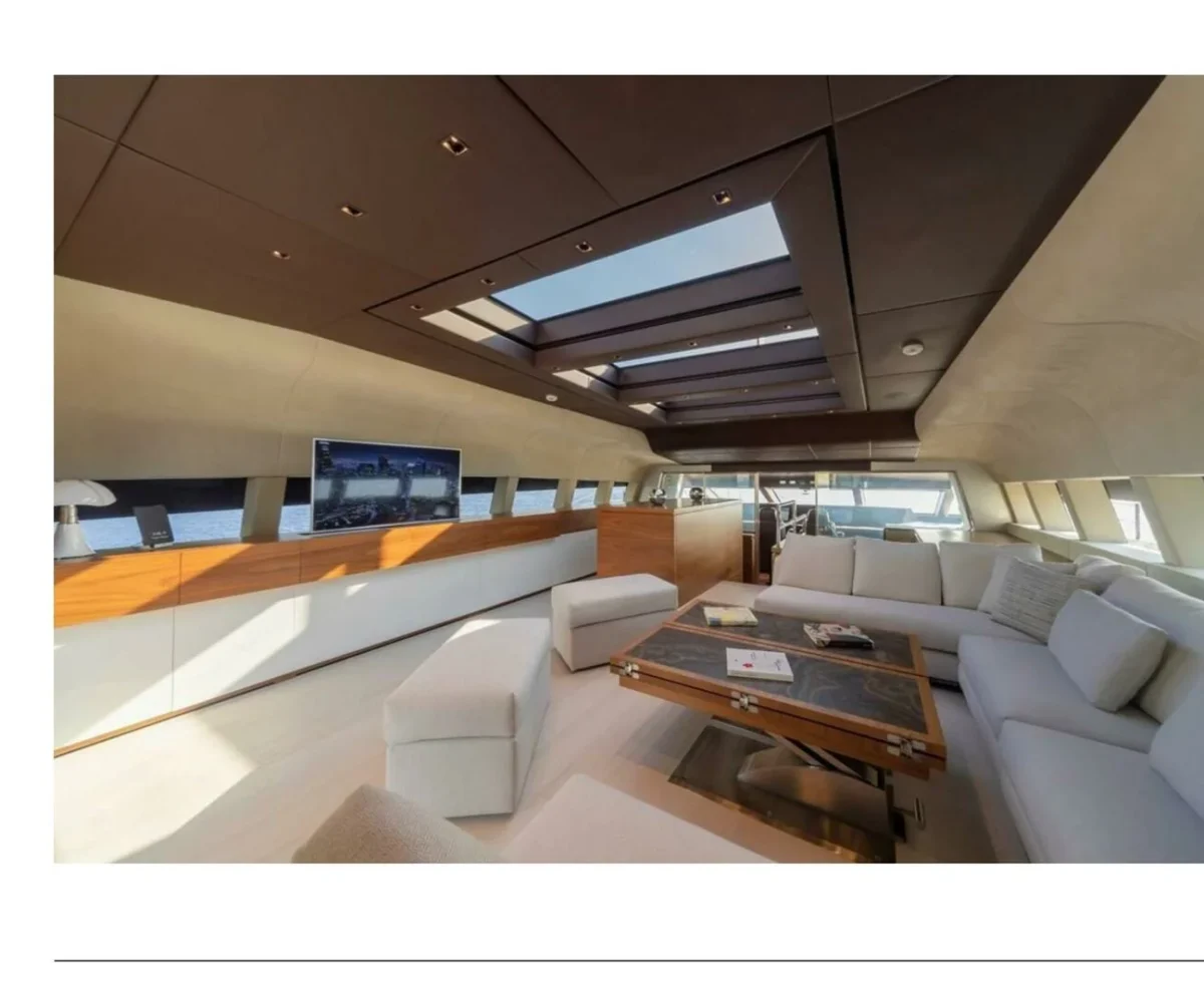 yachtImage_int_769_18374