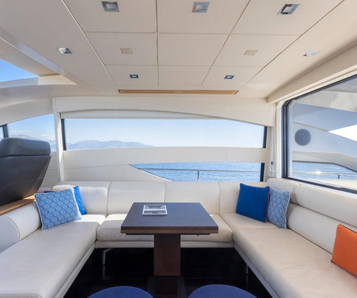 yachtImage_int_865_24372