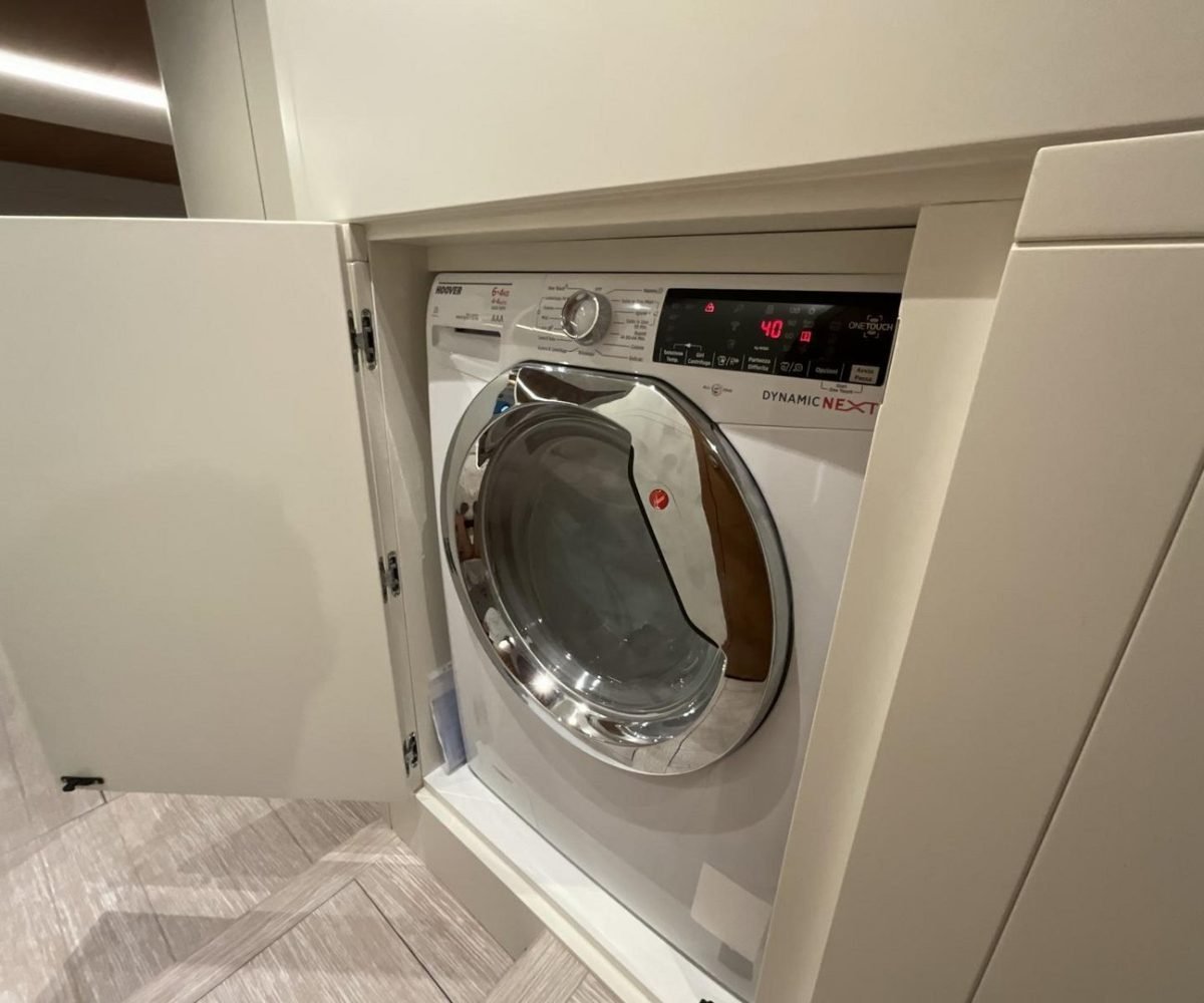 yachtImage_int_966_25117